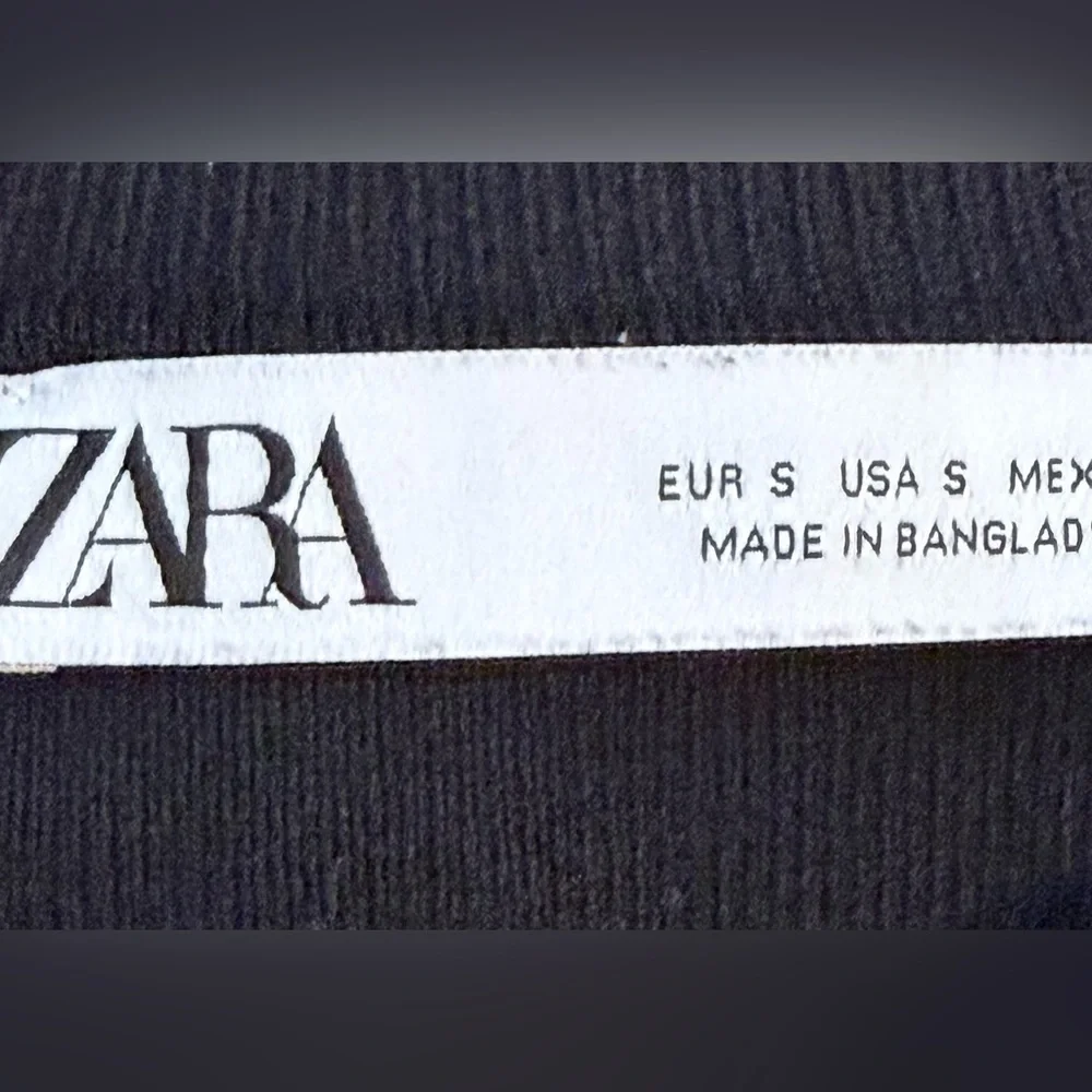 Zara Black Long Sleeve Ribbed Crop Top
